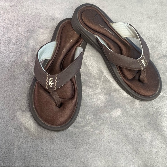 Nike Brown Memory Foam Sandals Women’s Size 6 - Picture 8 of 8